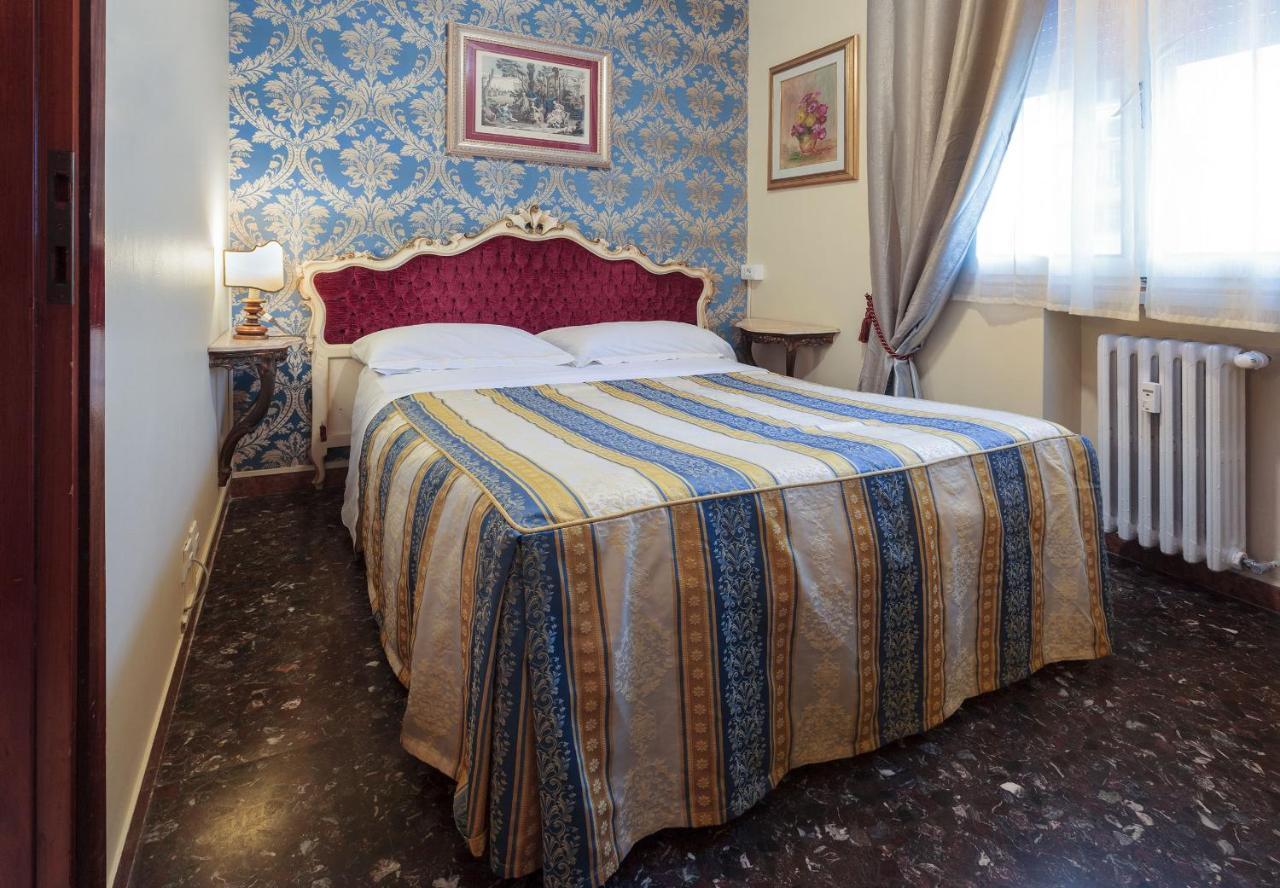 Il Giramondo Mestre Bagian luar foto