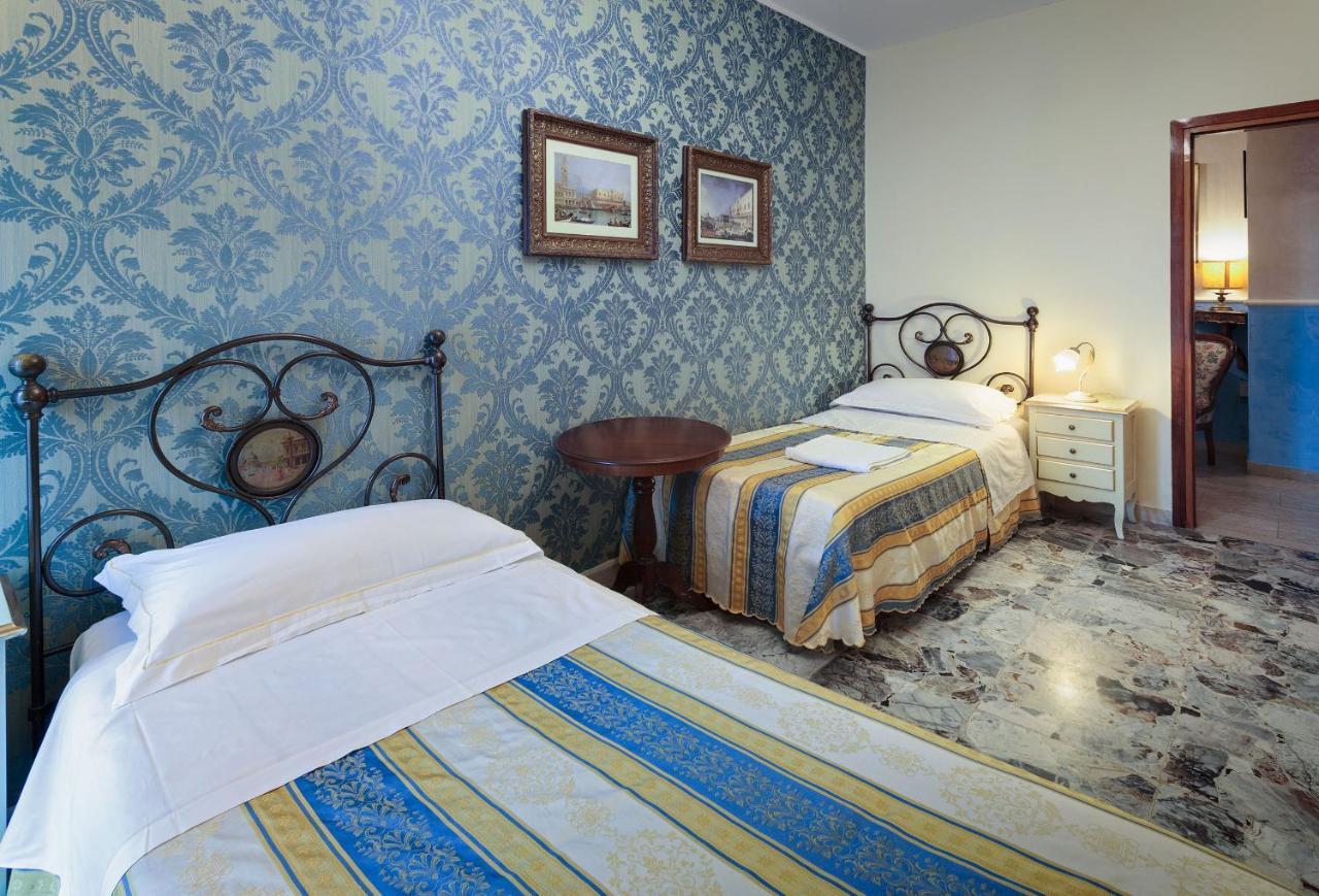 Il Giramondo Mestre Bagian luar foto